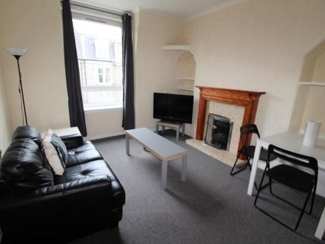 Menzies Road, Aberdeen AB11, 2 bed flat to rent, £550 pcm | PrimeLocation