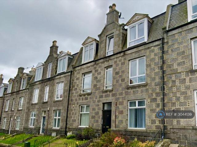 Menzies Road, Aberdeen, AB11 2 bed flat to rent £700 pcm £162 pw