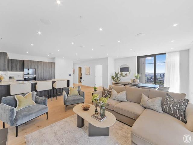Menara Point, Affinity View, Twelvetrees Park, E16