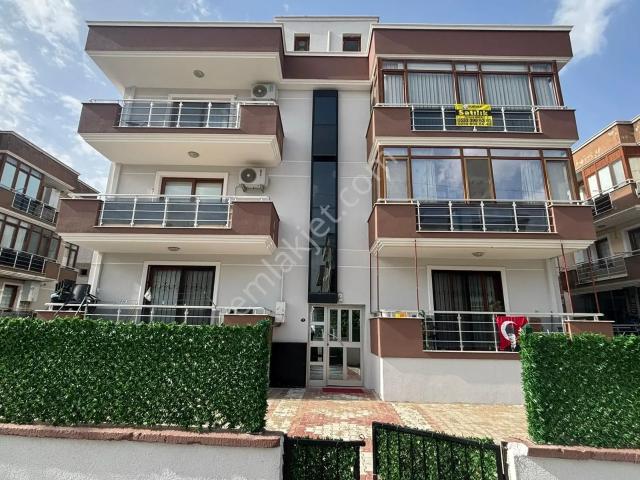 Menderes Turyap'tan Gölcükler Mh. Pazaryeri Arkası 2+1 Satılık