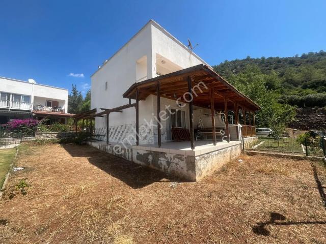 Menderes Turyap'tan Yonca Köy İlsim Sitesi Satılık 2+1 Villa