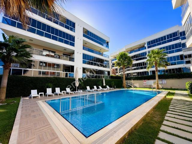 Menderes Barbaros Mahallesi Mia Garden Sitesi Satılık 2+1 Daire