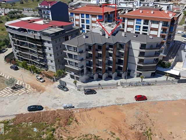 Menderes Barbaros'ta Sıfır Bina 1+1 Çift Balkonlu Satılık Daire
