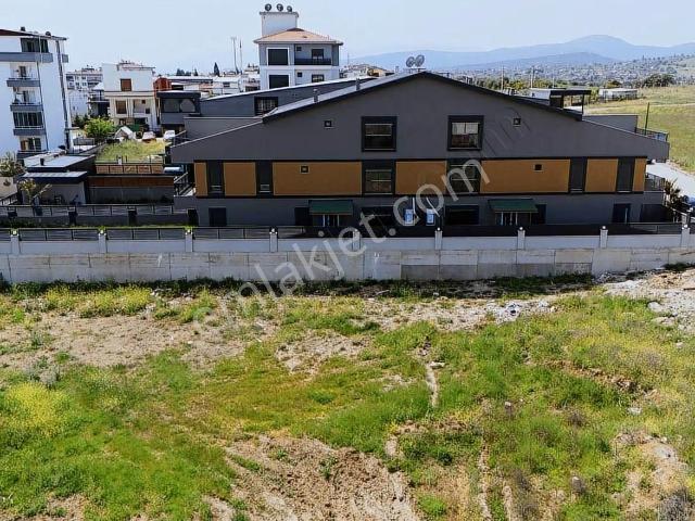 Menderes Coldwell Banker Poyraz'dan Barbaros'ta 270m2 Villa.