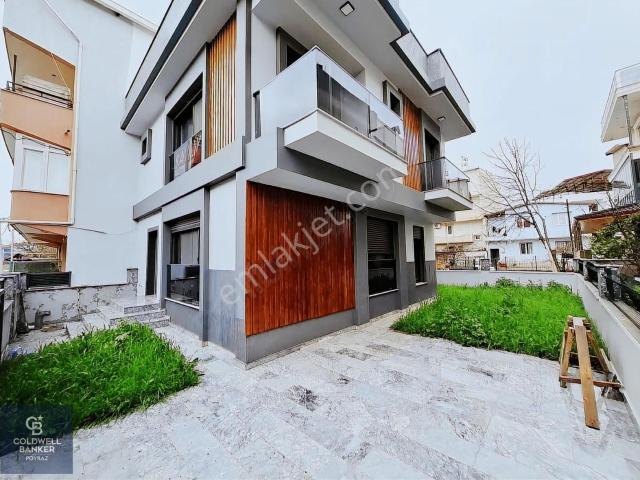 Menderes Coldwell Banker Poyraz'dan Dubleks 4+1 Lüks Villa