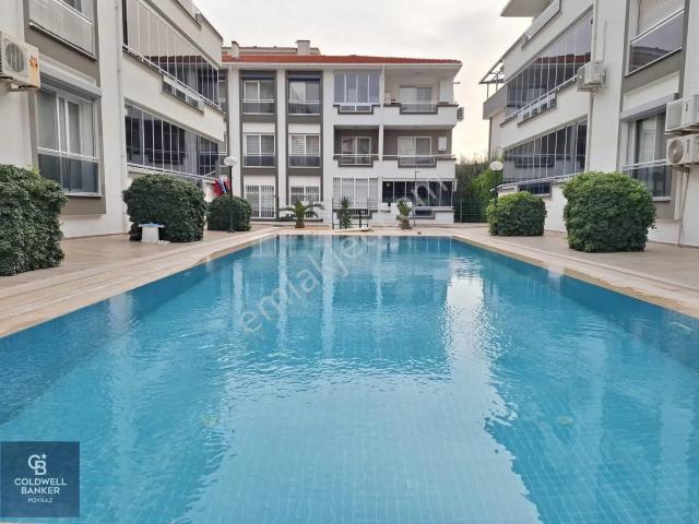 Menderes Coldwell Banker Poyrazdan Görecede Havuzlu Site İçi 2+1