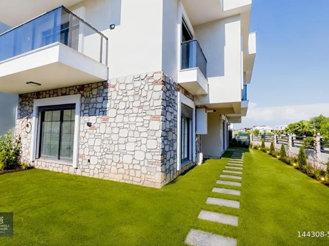MENDERES COLDWELL BANKER POYRAZDAN KÖŞE KONUM LÜKS 4+1 VİLLA