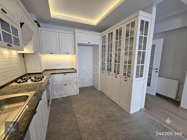 Menderes Kasımpaşa'da KİRALIK Sıfır 3+1 Ara kat 120m Daire