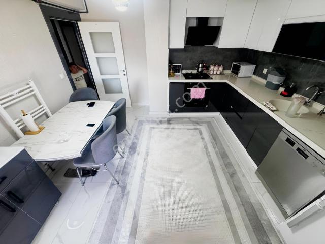 Menderes Mah. 3+1 125m2 Asansörlü E.banyolu Katta Daire