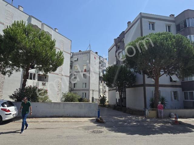 Menderes Merkezde Kiralik 3+1 Daire