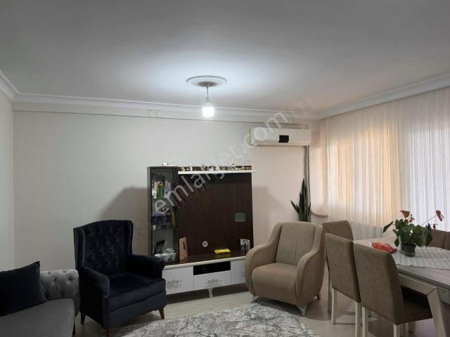 Menderes Mithatpaşa Mahallesinde 3+1 Daire Satılık Meşe Emlaktan
