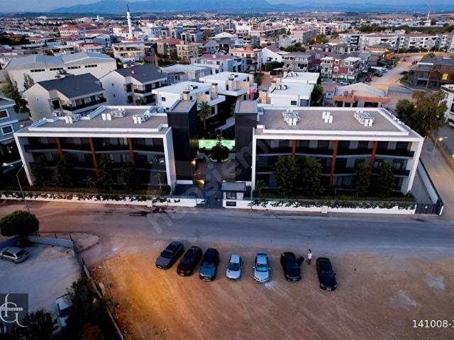 MENDERES'TE HAVUZLU SİTEDE SIFIR EŞYALI 1+1 KİRALIK DAİRE