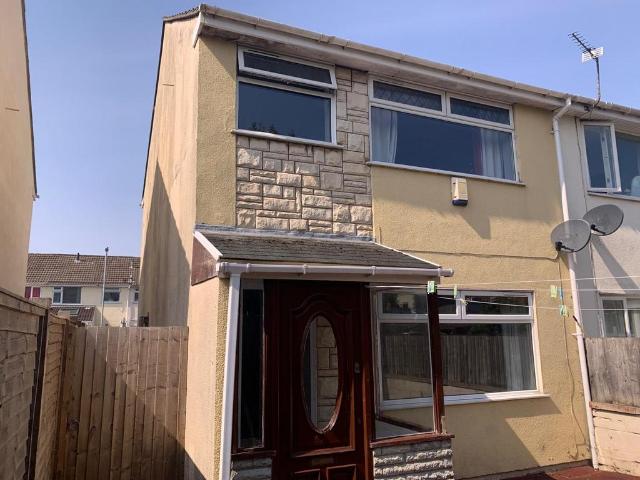 Mendip Avenue, Weston super Mare. 3 bed end of terrace house to rent £1,300 pcm £300 pw