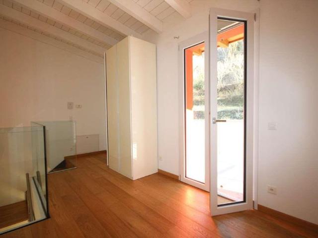 Mendrisio Capolago: moderno 2,5 loc. duplex nel nucleo