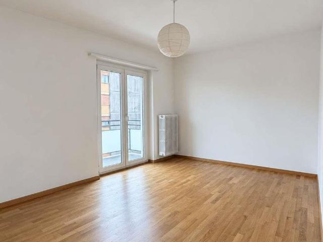 Mendrisio: luminoso appartamento di 3.5 locali con balcone vicino al c