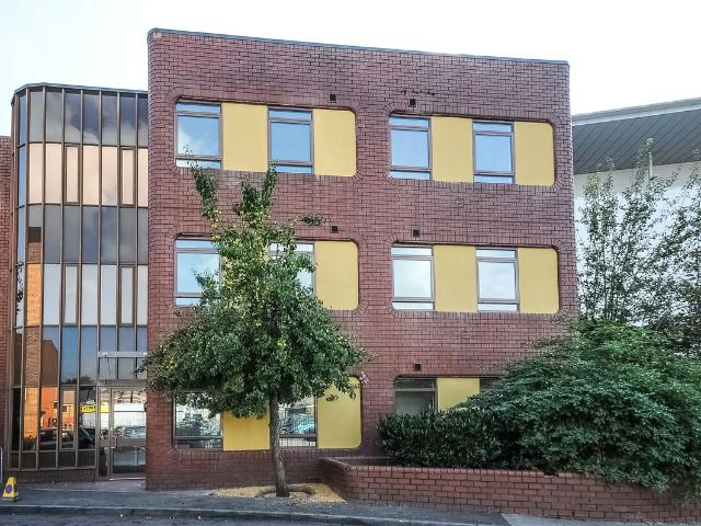 Mendy Street, High Wycombe, Buckinghamshire HP11, Studio to rent, £895 pcm | PrimeLocation