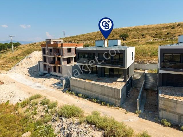 Menemen Maltepe'de Satılık Natamam 4+1 Villa