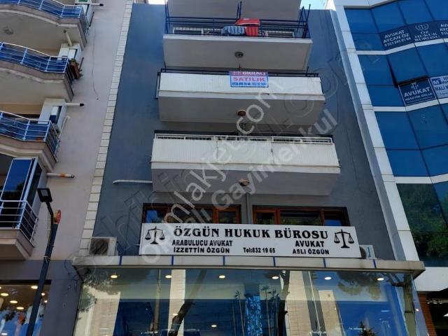 Menemen Merkez De Adliye Karşısı Satılık 4+1 Daire