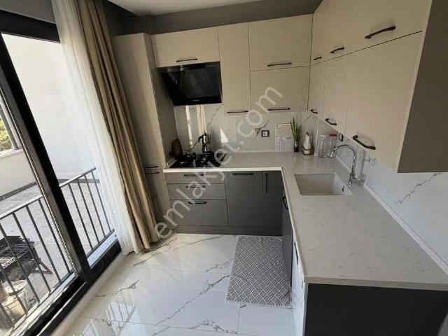 Menemen Ayvacıkta Manzaralı Lüks Villa