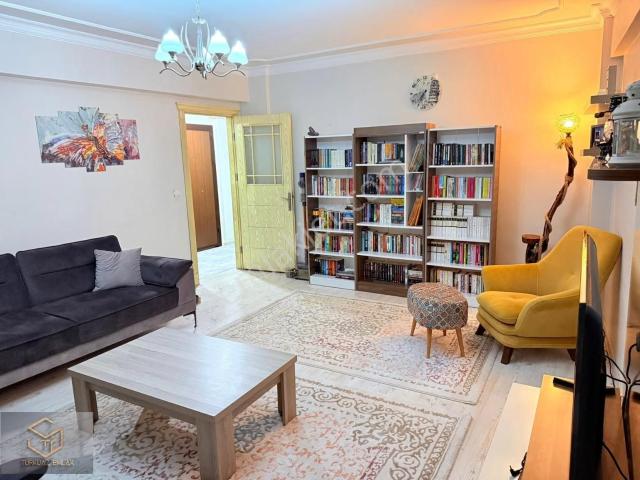 Menemen Esatpaşa Lise Yolunda Satılık 135 M² 3+1 Arakat Daire
