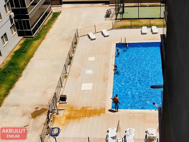 Menemen Gazi Mah. Havuzlu Site Doğalgazlı 2+1 Kiralık Daire