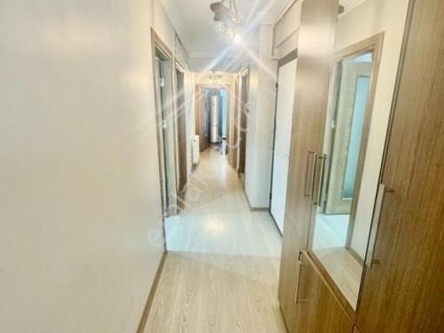 Menemen İsmet İnönü De Satılık 2+1 Arakat 145 M² Daire