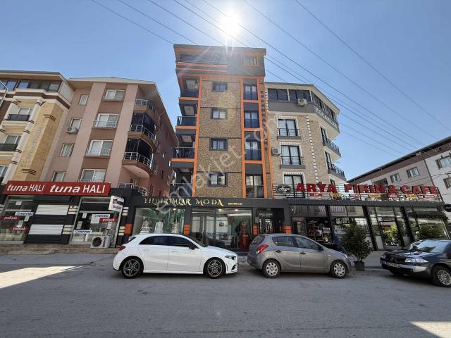 Menemen İsmet İnönü'de 3+1 Teraslı Dubleks Daire