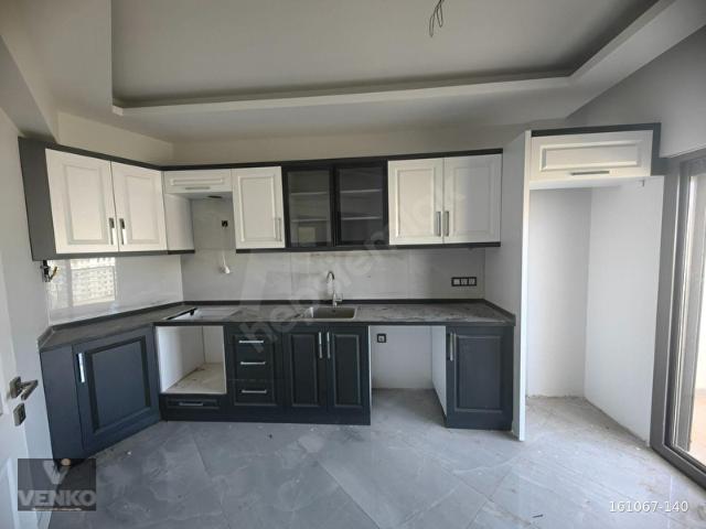MENEMEN KOYUNDERE SIFIR KİRALIK HAVUZLU SİTEDE 3+1 ARAKAT DAİRE