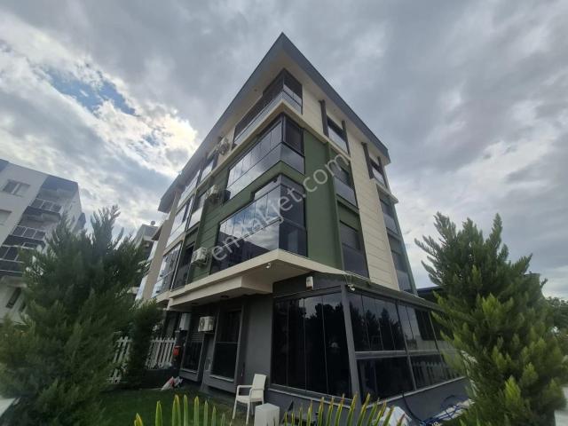 Menemen Seyrek Üniversite Yakını Yeni Bina Eşyalı Kiralık 1+1