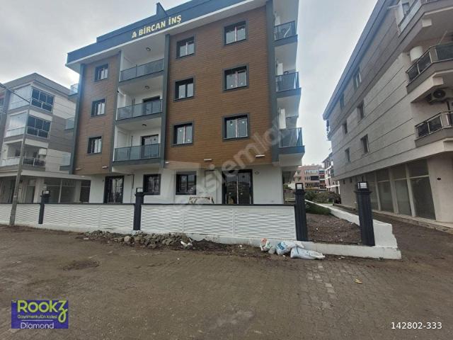 Menemen Seyrek Kafeler Caddesinde Kiralık Lüks 1+1 Daire