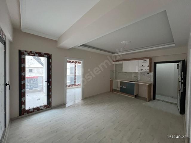 MENEMEN SEYREK MERKEZ' DE ARA KAT 1+1 KİRALIK DAİRE