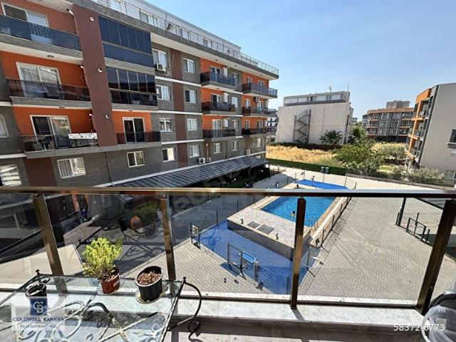 Menemen Seyrek'te Havuzlu Site İçerisinde Satılık 1+1 Daire