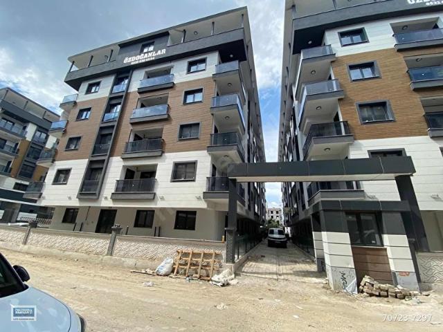MENEMEN SEYREK'TE KAFELER SOKAĞINDA KİRALIK 1+1 DAİRE
