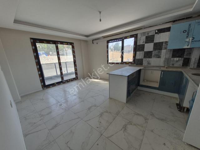 Menemen Site İçerisinde Sıfır 2+1 Daire