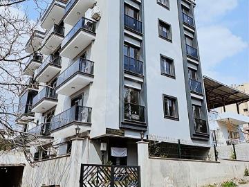 Menemen Uğur Mh Hastane ve Okullara Yakın Kiralık 1+1 Daire!