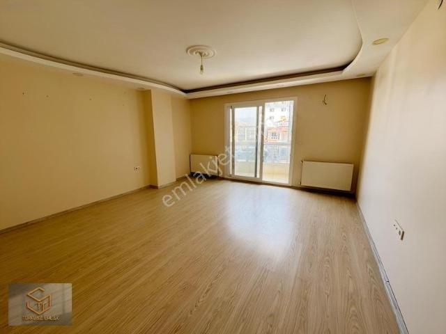Menemen Uğur Mumcu Da Kiralık 3+1 145 M² Arakat Daire