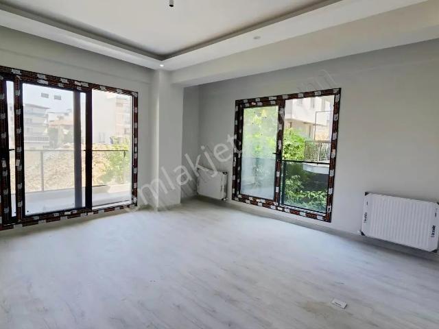 Menemen Uğur Mumcu Mh. 2+1 80 M² Kiralık Daire