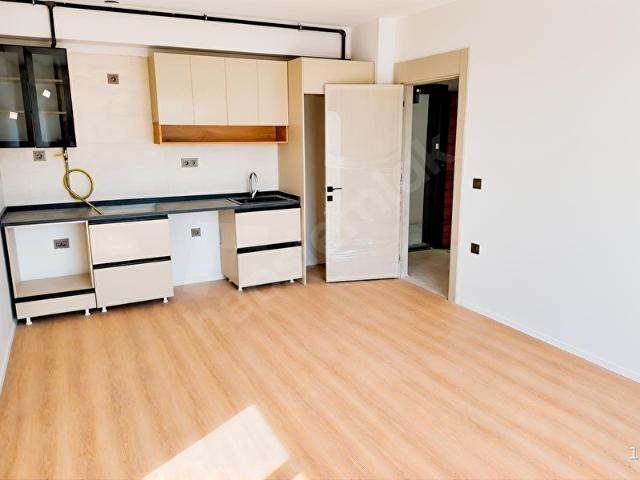 Menemen Uğur Mumcu'da Yerden Isıtmalı 2+1 Daire Kiralık