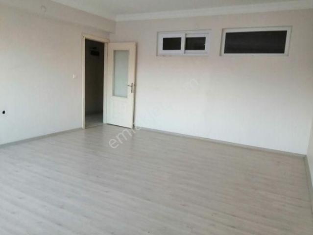 İzmir Menemen'de Hastane Karşısında 1+1 Satılık Daire