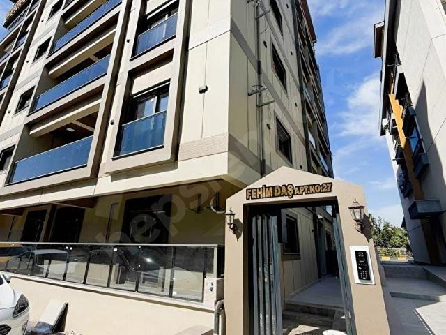Menemende Satılık Daire 1+1 Net 50 MT Büyük Tip