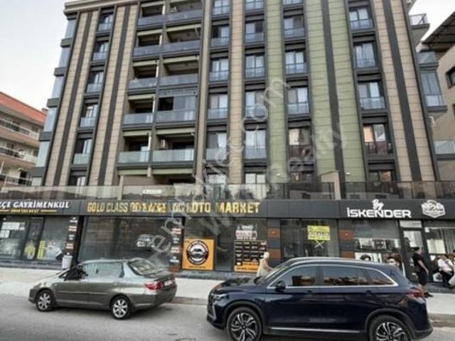 Menemende Satılık Daire 2+1 Kapalı Mutfak Teraslı Lüks Daire