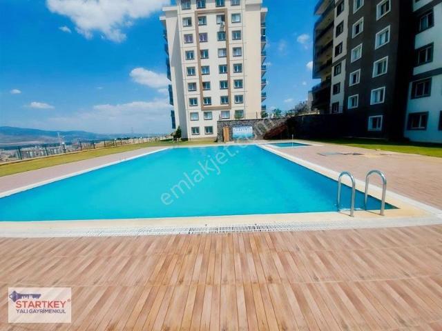 Menemende Site İçi 7/24 Güvenlikli Kiralık 2+1 Daire
