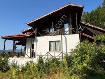 Mengen Ağalar Köyünde Geniş Bahçeli Satılık Dubleks Villa