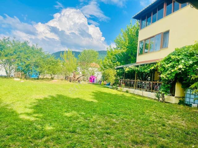 Mengen Ağalar Köyünde Peyzajı Yapılmış Full Eşyalı Satılık Villa