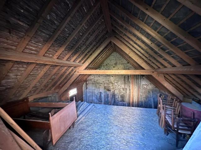 Menglas hameau sur les hauteurs de Mens