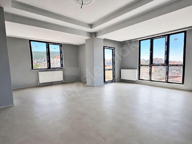 MENGÜKAN YAPIDAN MERKEZİ KONUMDA 2+1 ARA KAT DAİRE