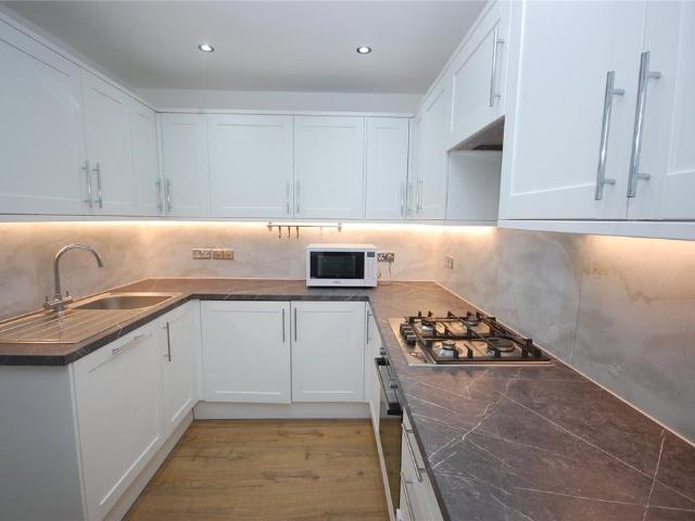 Menorah Primary School, 1 3 The Drive, London, NW11 9SP, United Kingdom | 2 bed apartment for rent #117882551 | Rentberry