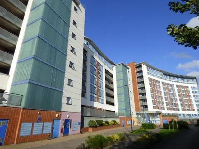 Meath Crescent, Bethnal Green E2, 2 bed flat to rent, £2,500 pcm | PrimeLocation