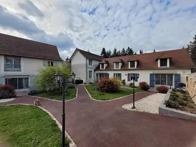 Meaulne Vitray 03360 Achat / Vente maison 10 pièces t10 piscine jardin