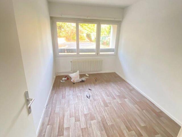 Meaux F3 de 67m² avec parking sécurisé. Chauffage collectif